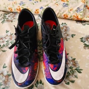 Nike mercurial CR7 size 9.5 US fits like a 9